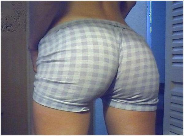 8P Thank God for women in tight pants!!!