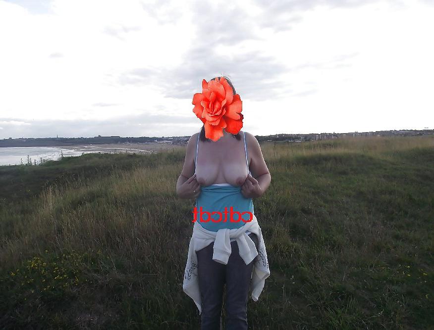8P Flashing outdoors  12