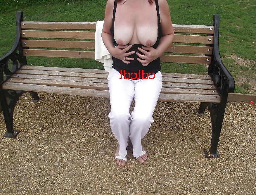 9P Flashing outdoors  11