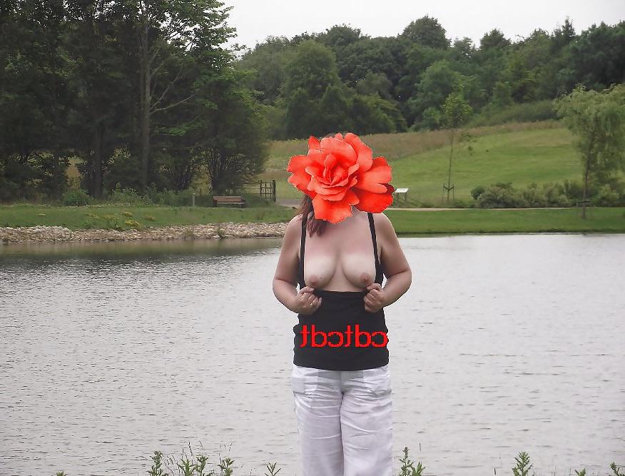 9P Flashing outdoors  11