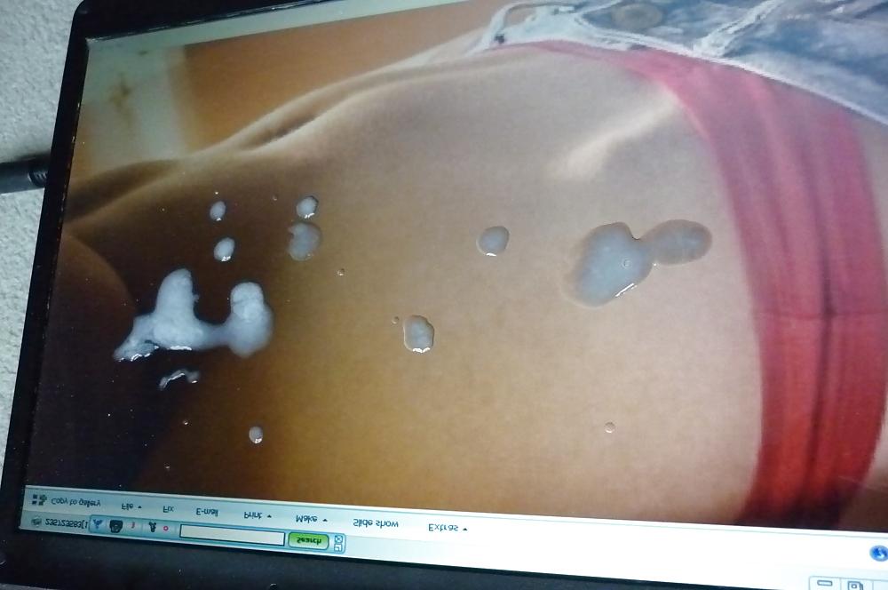 8P My Scottish stripper friend quickly spunked