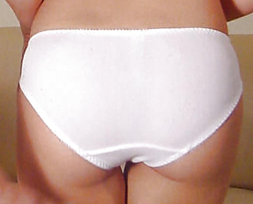 25P White panties  schoolgirl 2