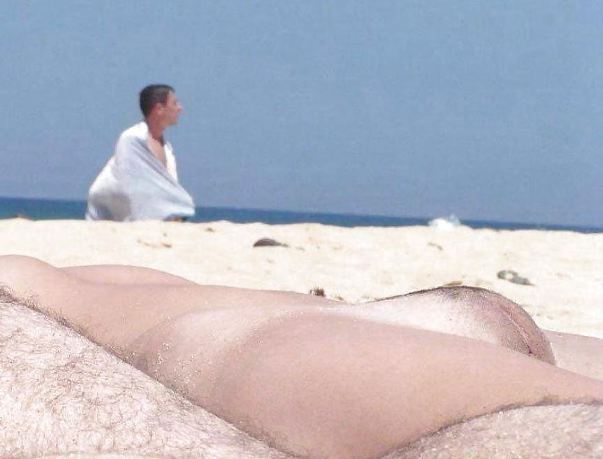 25P Nudist Beach Fun