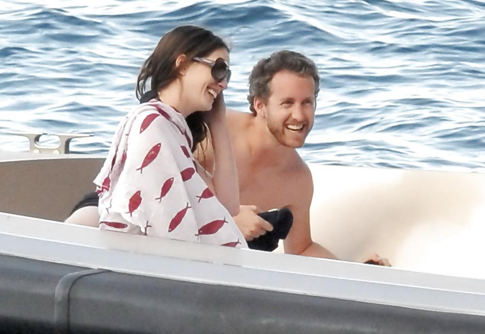 16P Anne Hathaway - Having fun on a yatch in Capri