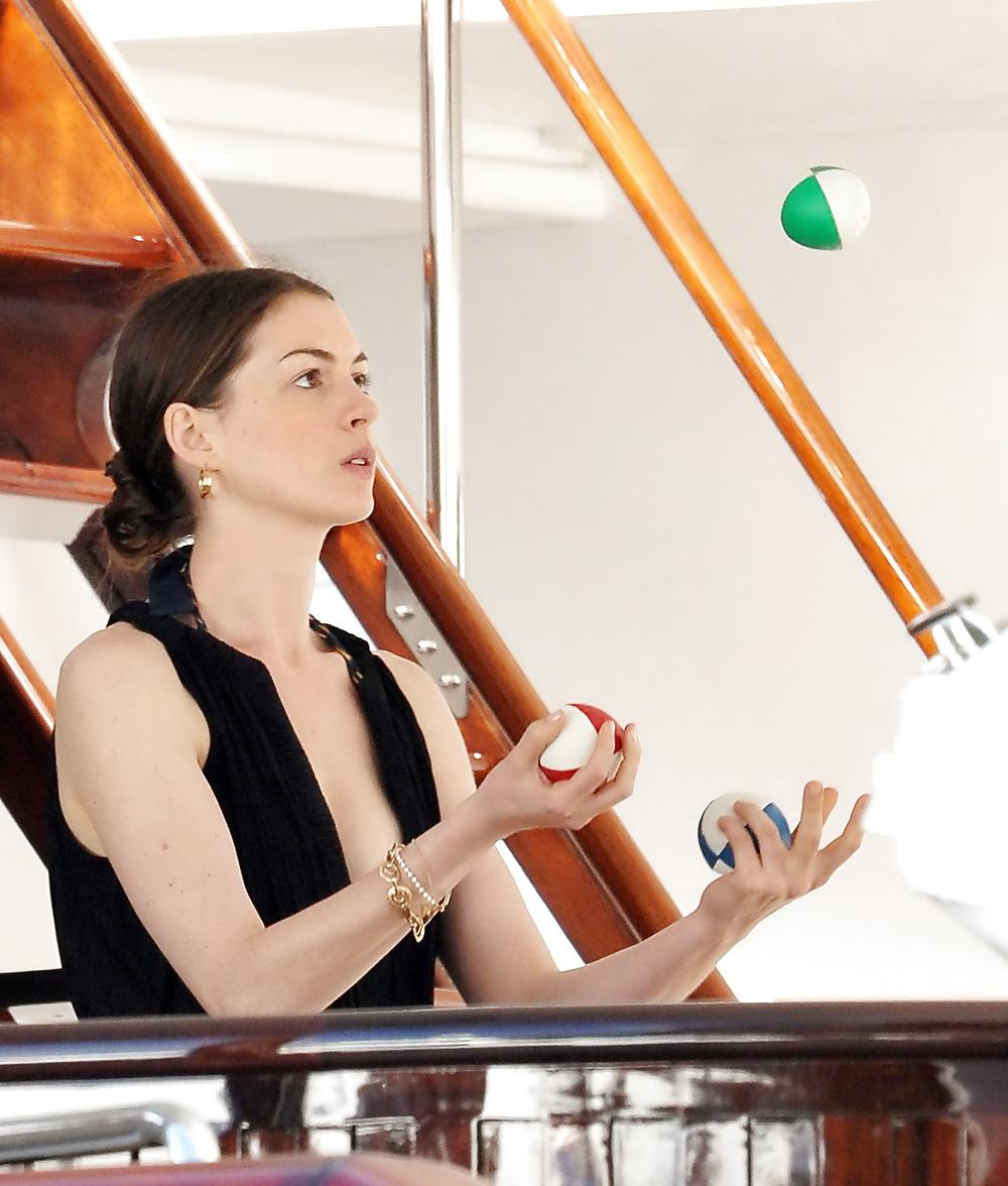 16P Anne Hathaway - Having fun on a yatch in Capri