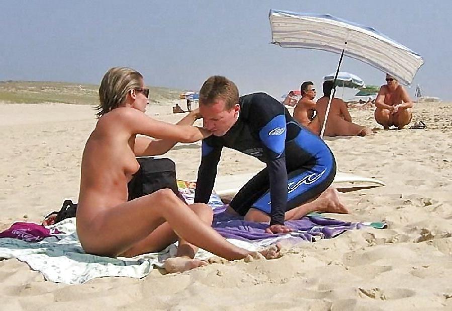 25P Mature Beach Nudists