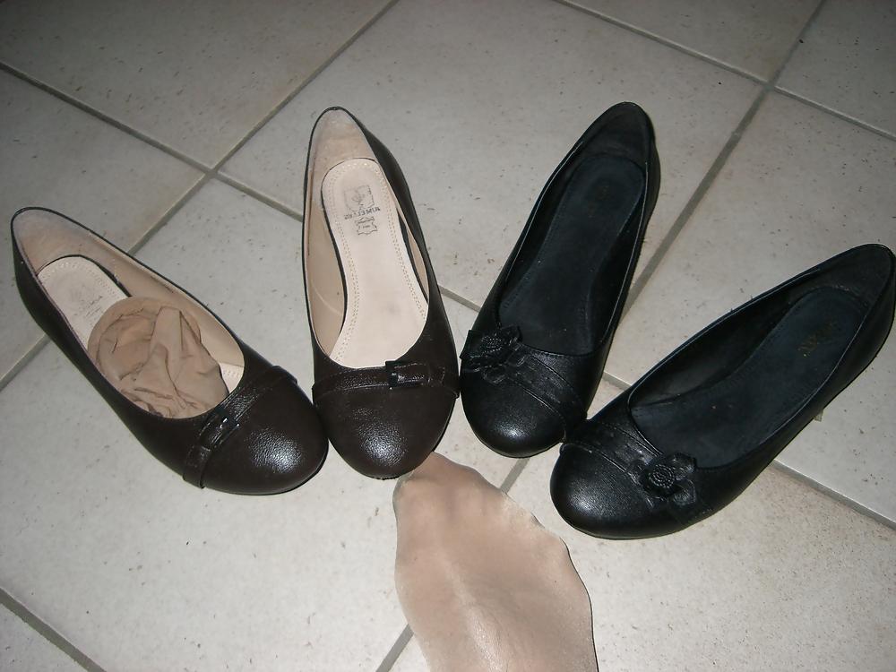 4P Sexy feets . shoes or nylons