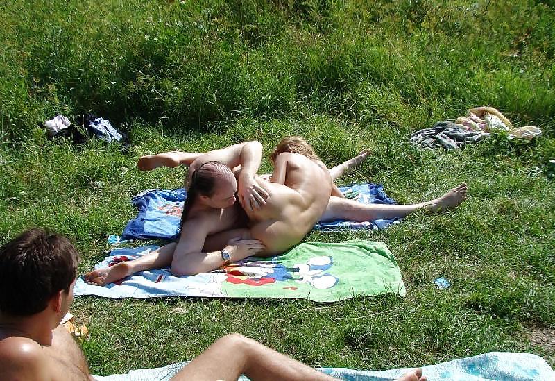15P Couple fucking on the beach by Sail