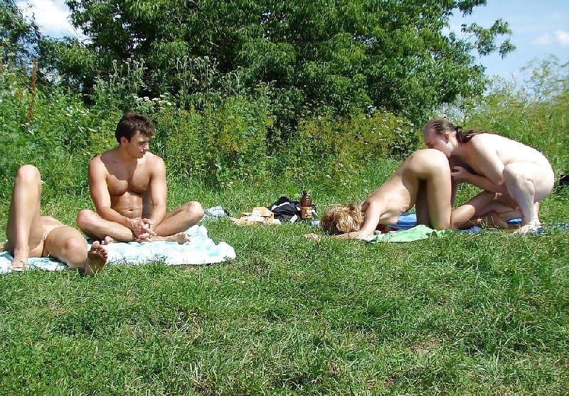 15P Couple fucking on the beach by Sail