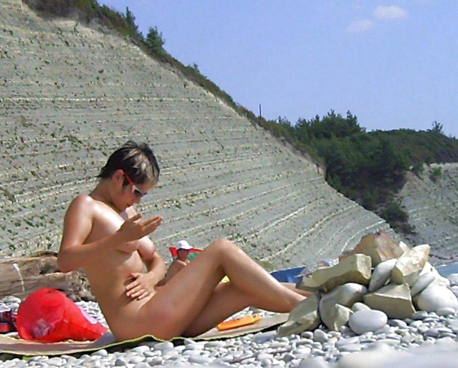 25P Nude Beach Teens