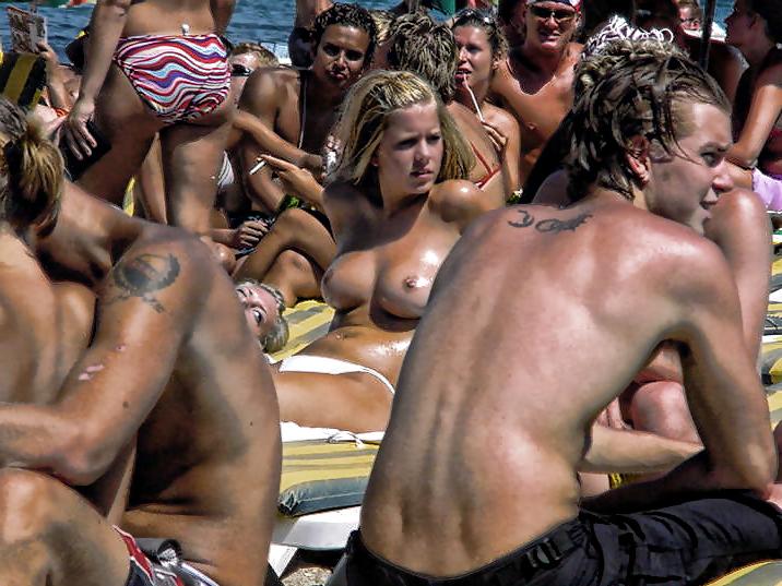 25P Photoshop fun ( naked on the beach )