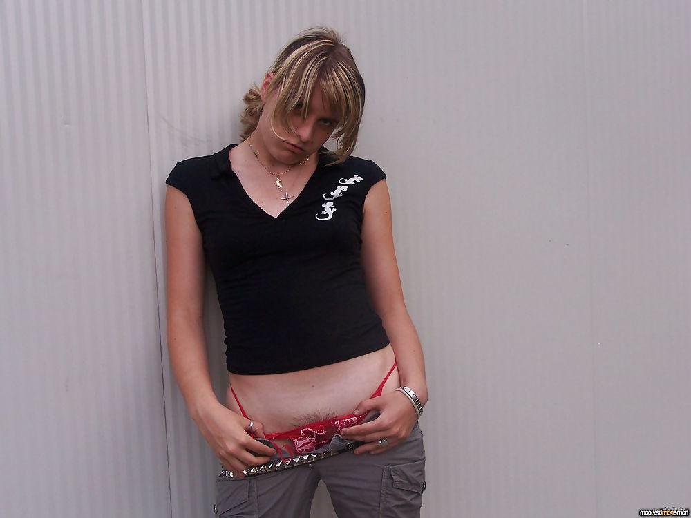 25P Hairy wife
