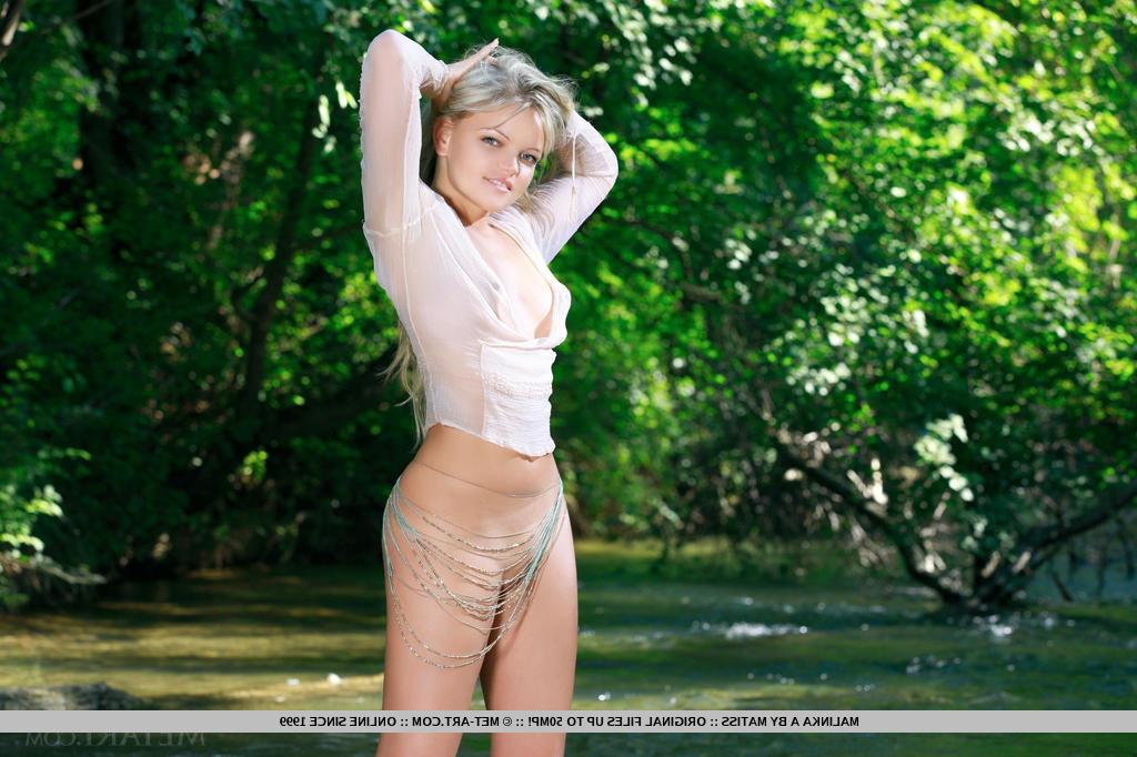 18P Sweet teen Malinka A spreading legs and pink pussy lips at the beach