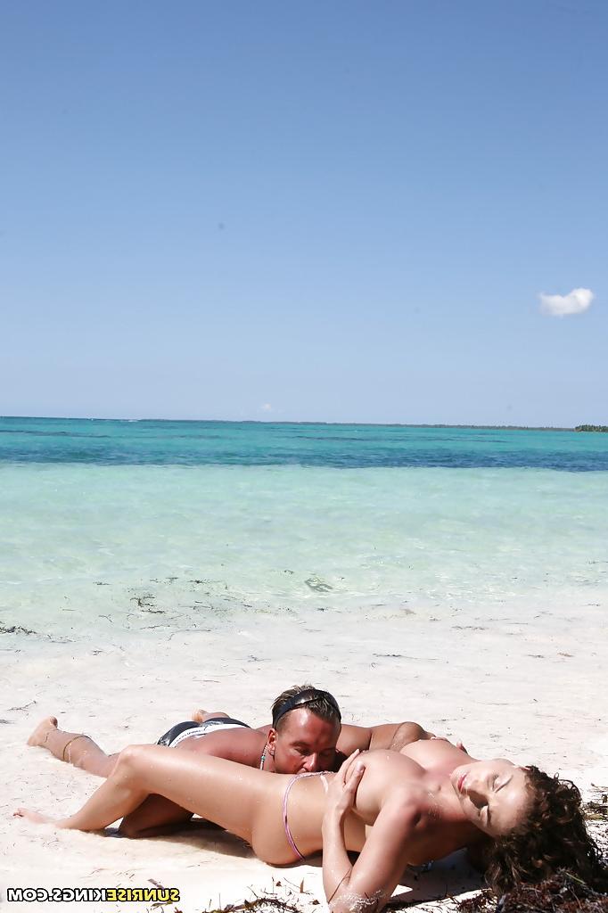 16P Busty pornstar Roberta Misoni gets her shafted hardcore on the beach