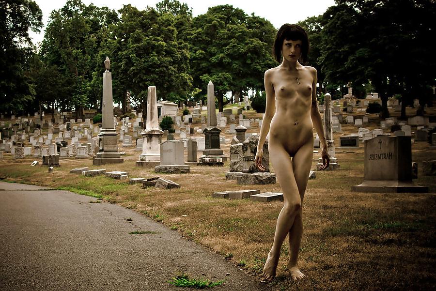 25P Flashing in graveyards