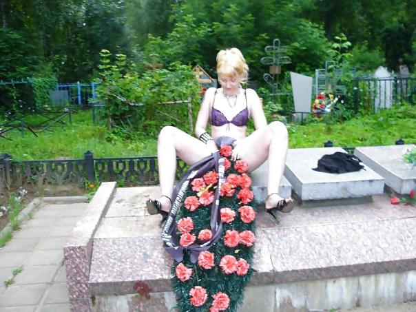 25P Flashing in graveyards