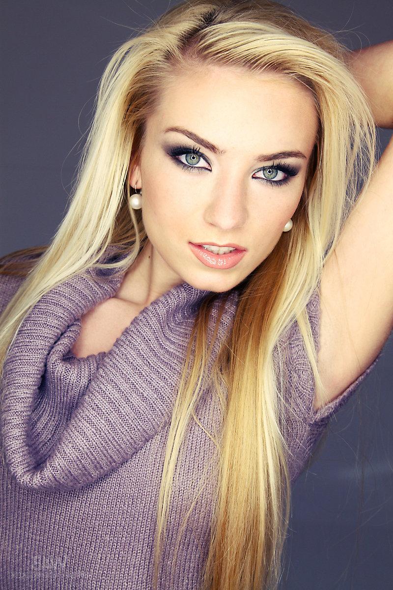 16P Beautiful blonde skinny girl Diana strips sexy dress to and stretches naked