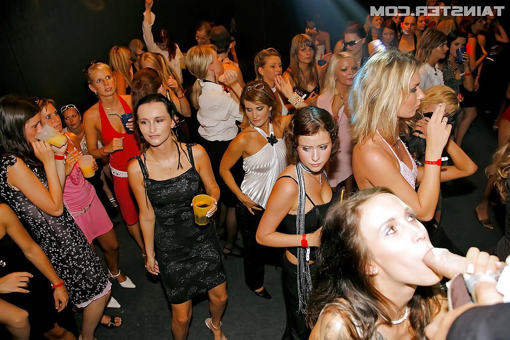 16P Zoftick MILFs showing off their blowjob skills at the crazy club party