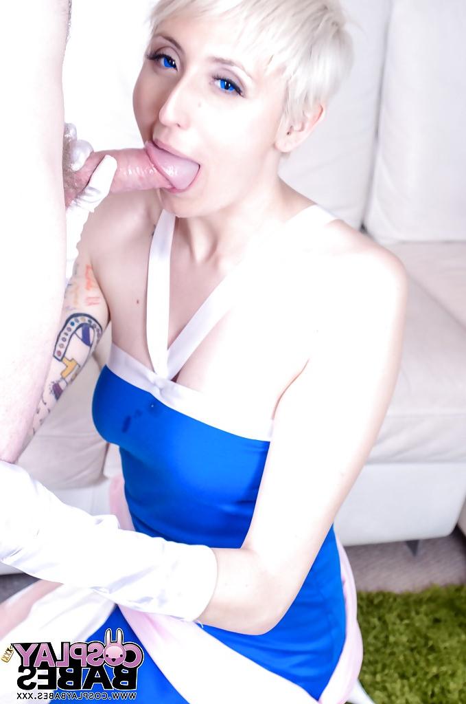 16P Short haired blond cosplay fetish model Molly Dae giving deepthroat blowjob