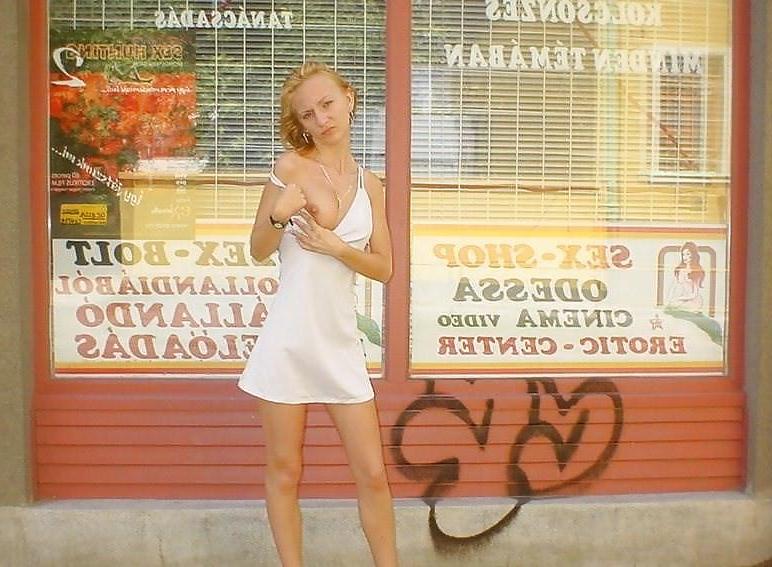 16P Blonde amateur flashing in sex-shop bySail