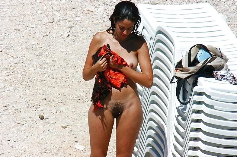 25P FKK-Strand-Teenager