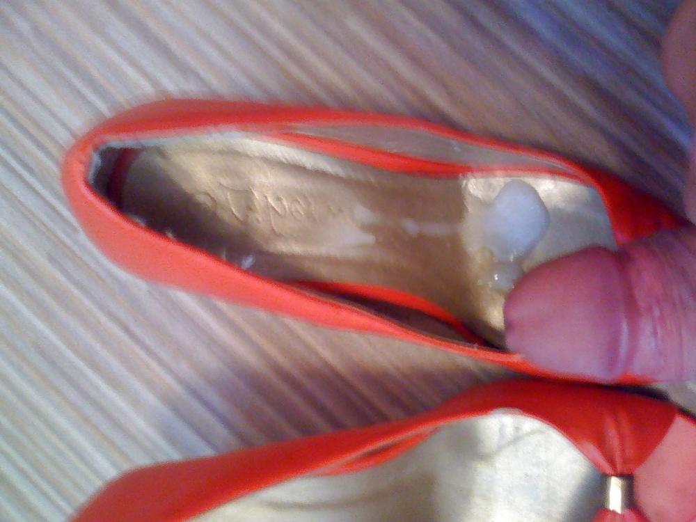 12P The wife's aunty's shoes & BIG pants