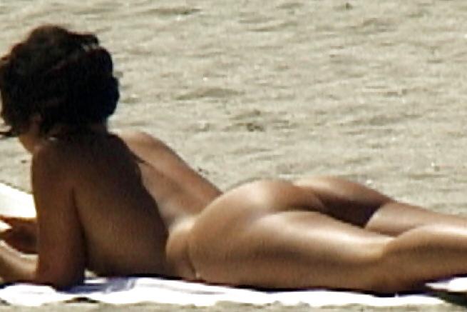 25P Beautiful French Beach Girls by TROC