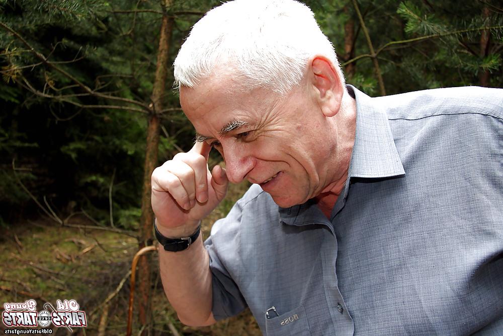 13P Oma und Opa sind nicht alleine im Wald