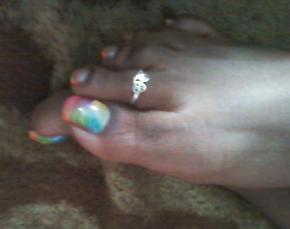 25P Black woman's toe