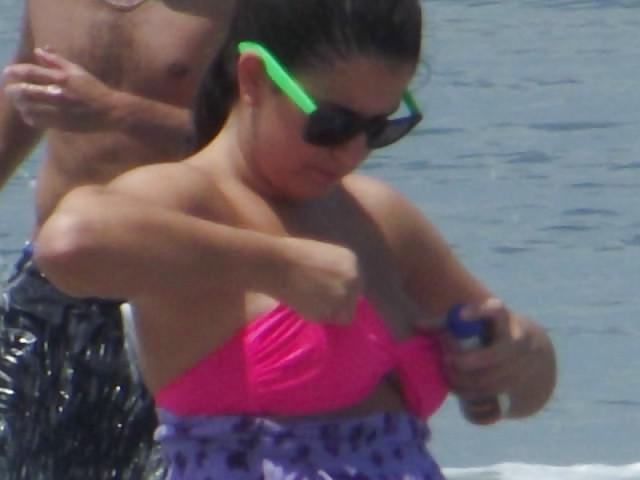 25P Sexy beach bodies tits and ass