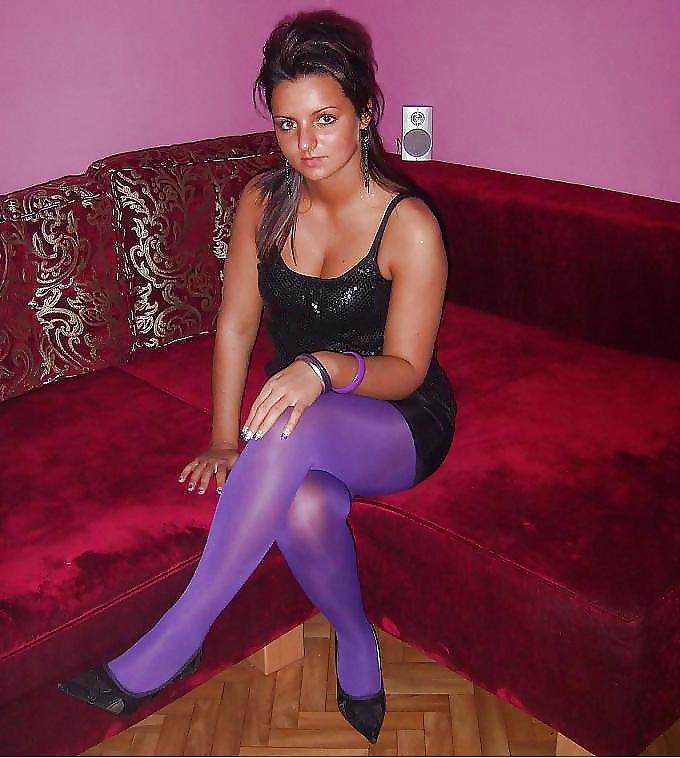 17P Amateurs in purple nylons