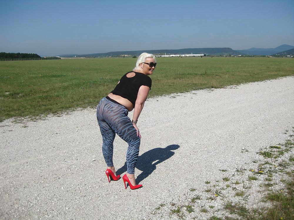 25P Nylons and High Heels Outdoor