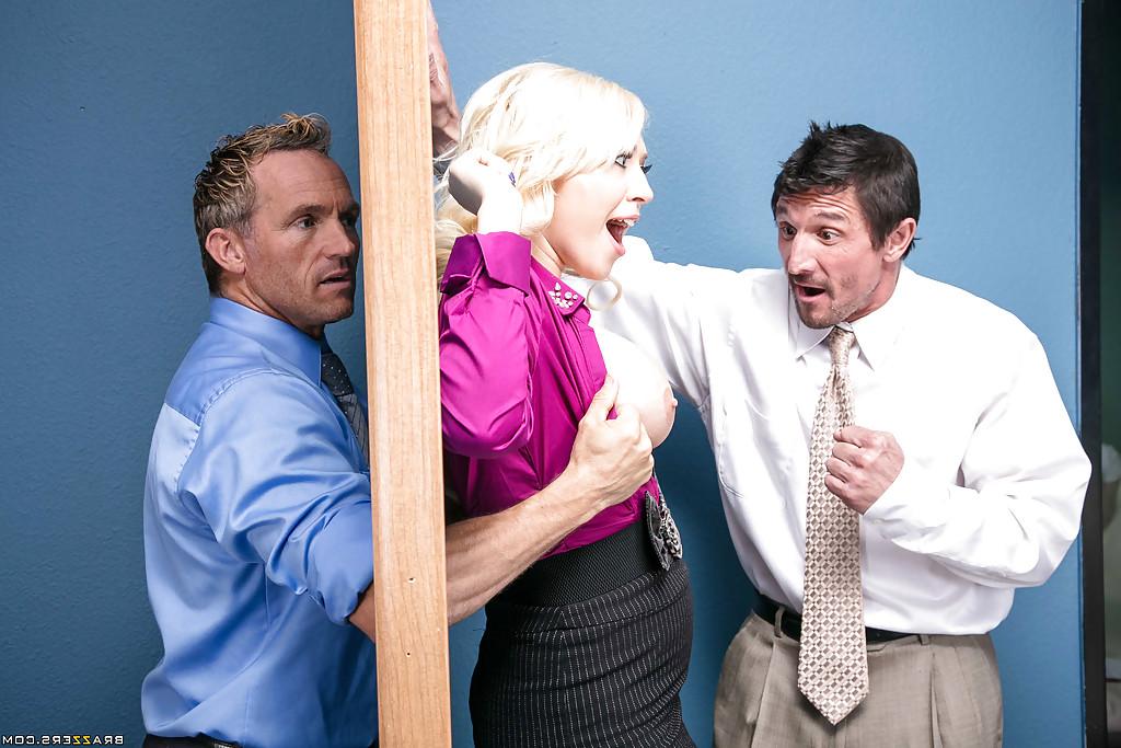 16P Pantyhose model Kahney Linn Karter fucking in her office