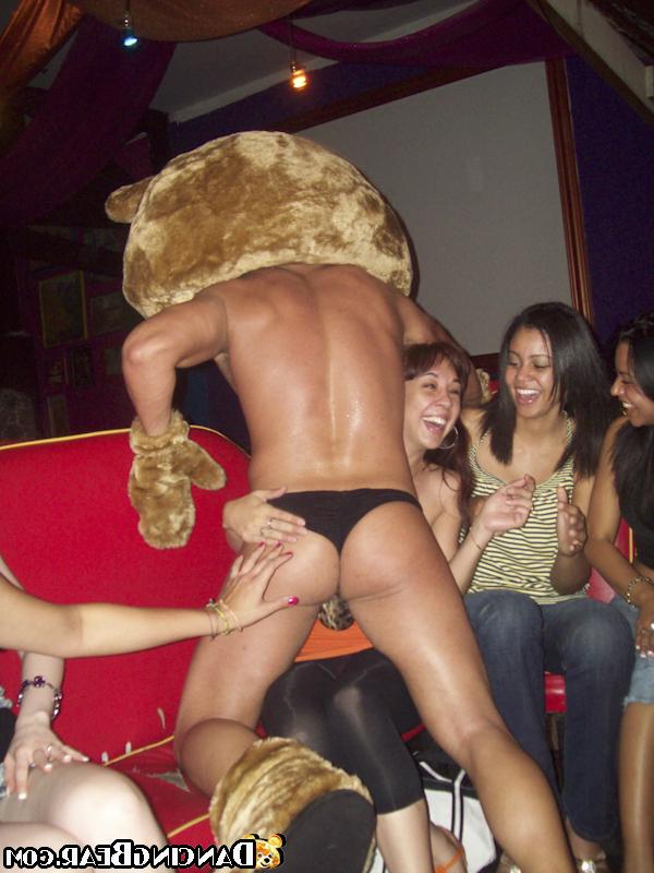 16P Young girl gives a blowjob and gets fucked at the hardcore sex party