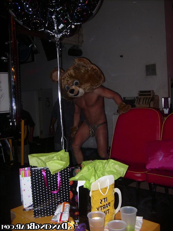 16P Young girl gives a blowjob and gets fucked at the hardcore sex party