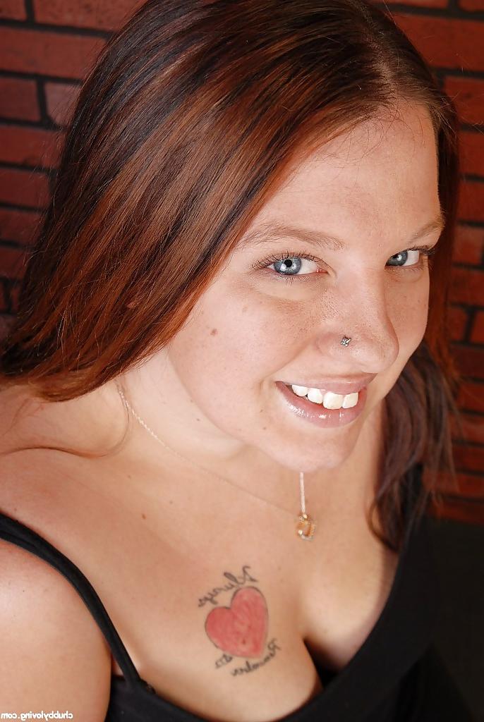 16P Chubby old woman with tattoos Velvet plays with her saggy boobs