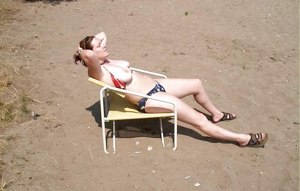 20P Naked beach 120.