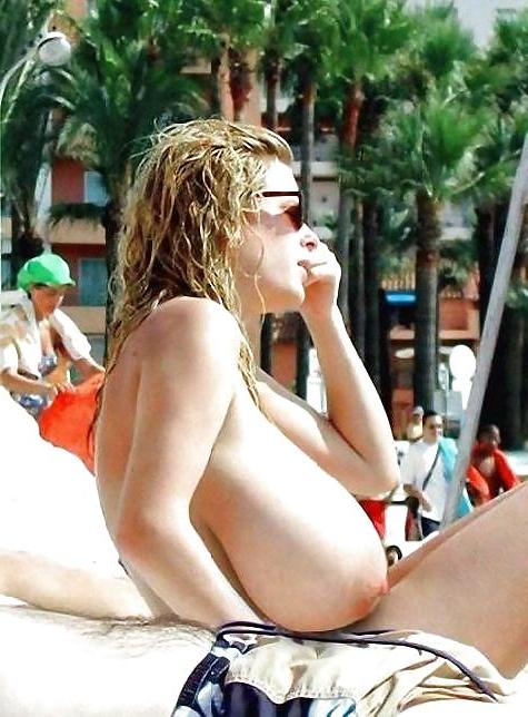 20P Naked beach 120.