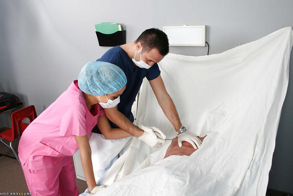 16P Isis Taylor seduces her fellow doctor and gives a deepthroat blowjob