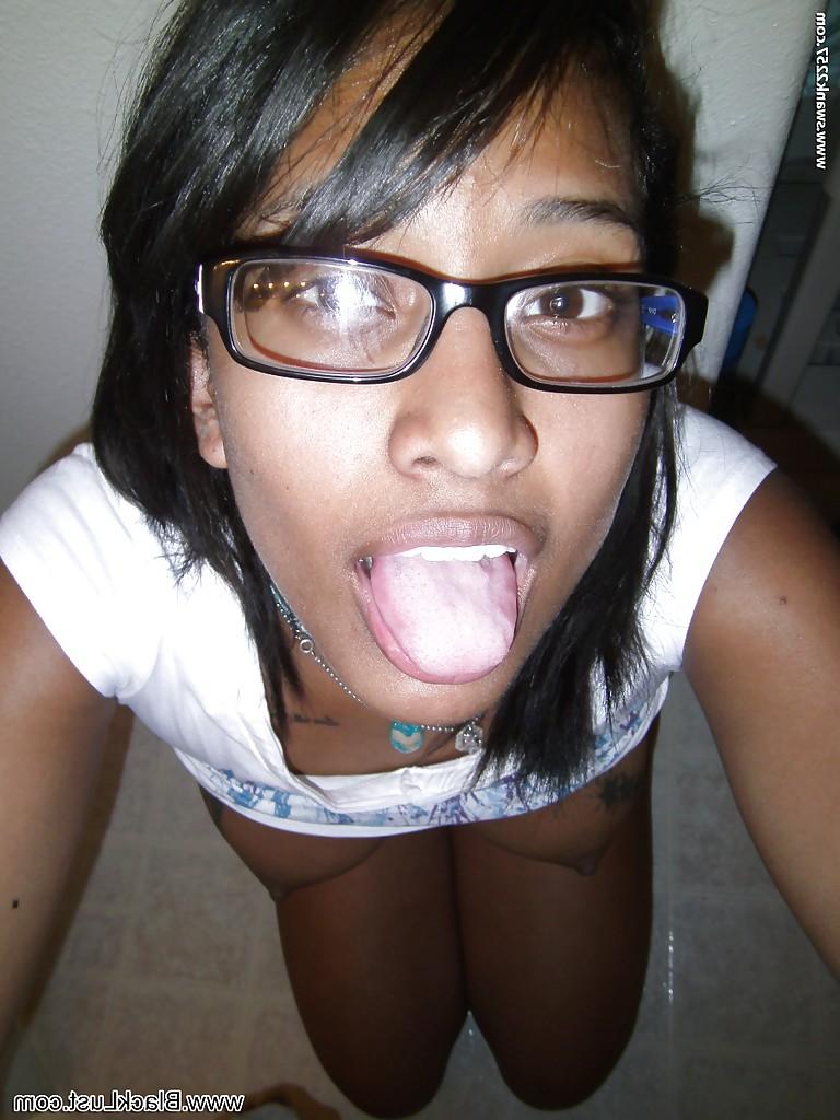 16P Self-shot session exposes ebony Diana Braset's delicious ass and boobs