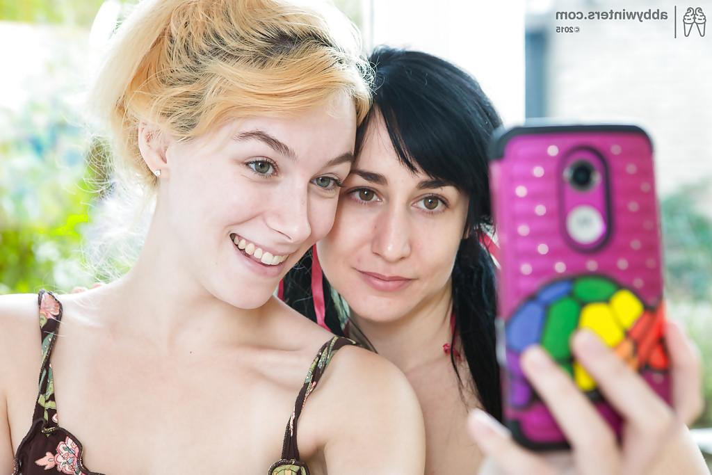16P Coed lesbians Ashley L and Brooklyn take turns licking each others cooter