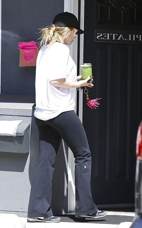 6P Hilary Duff headed to a gym in Los Angeles