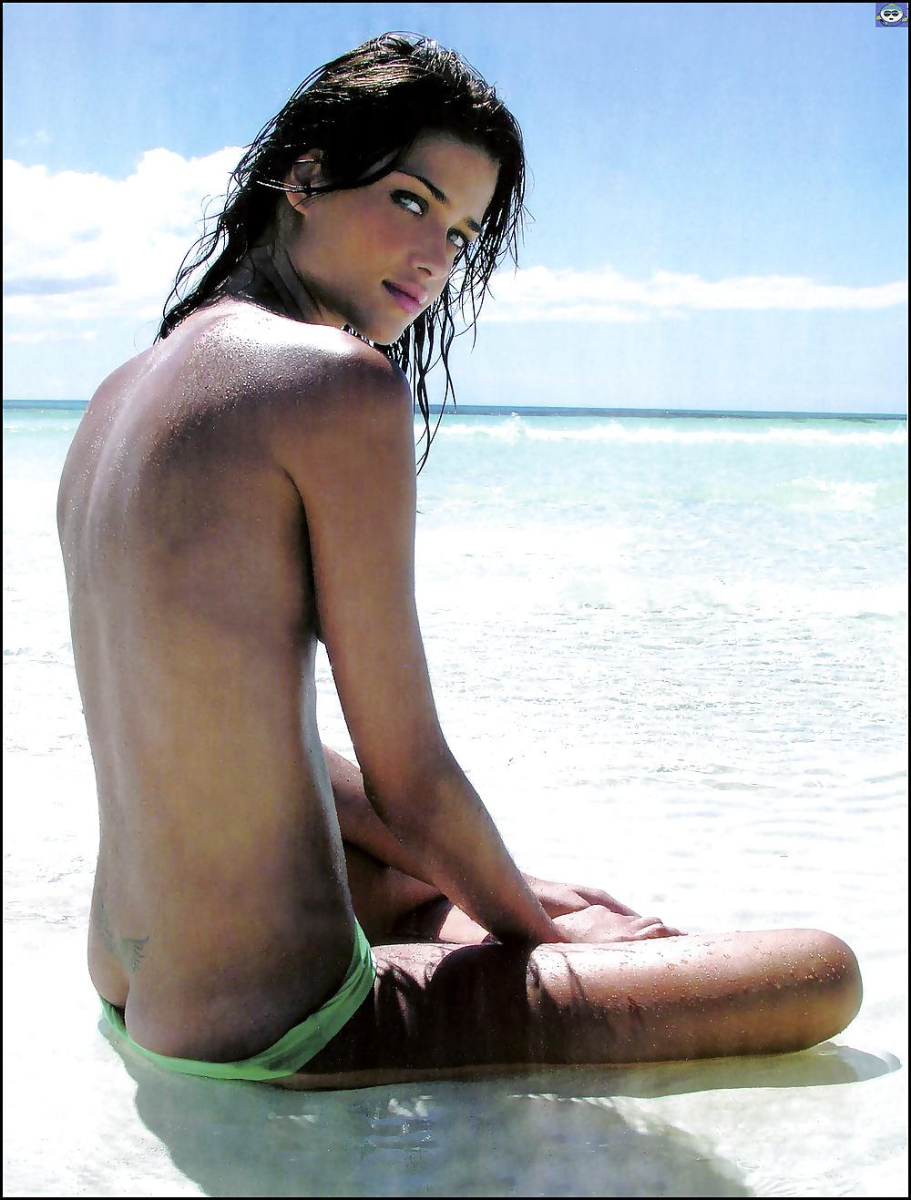 25P -Beach 2-