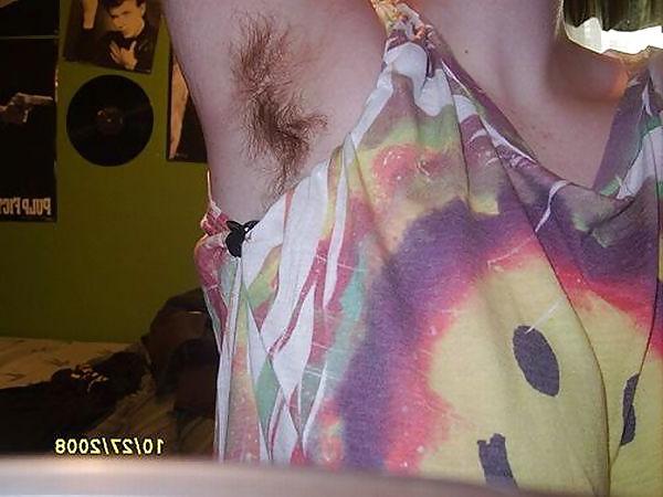 21P Hairy young Girls