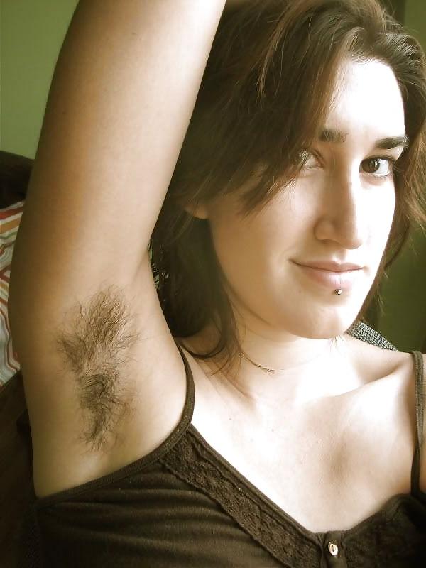 21P Hairy young Girls