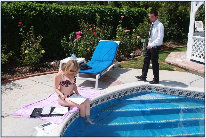 16P Young hottie Adrianna Nicole got horny sunbathing and seduced her man