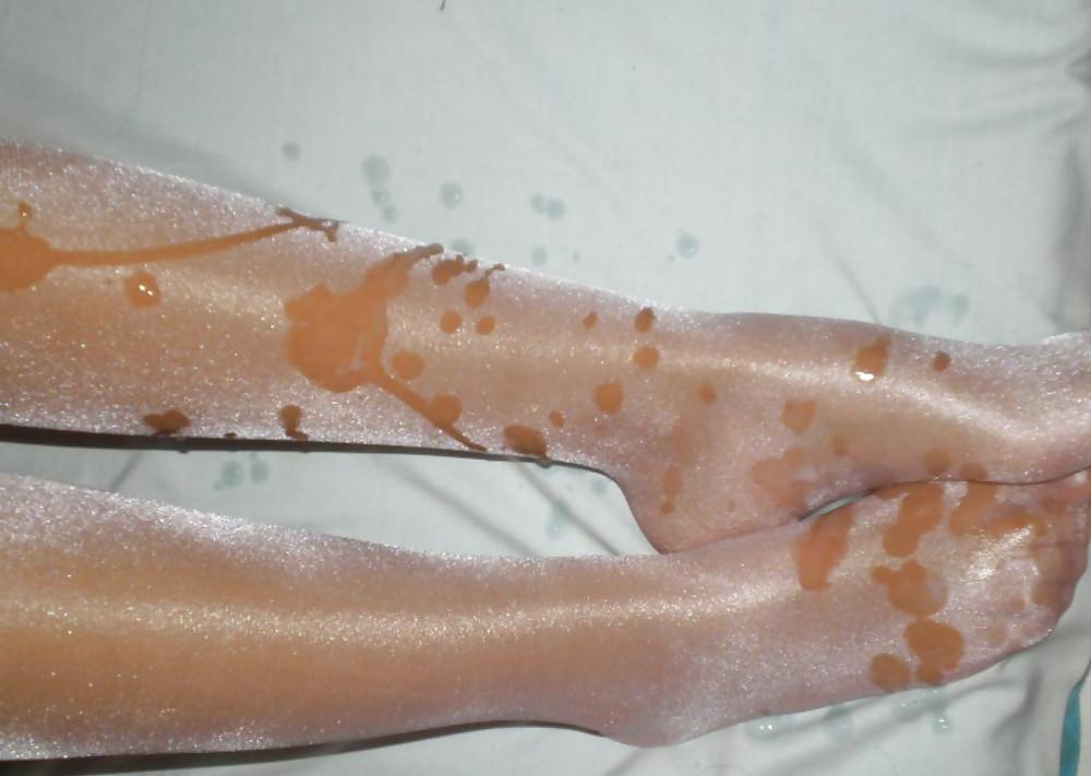 25P Nylon footjobs