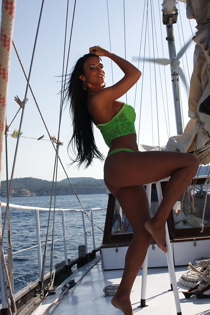 16P Pornstar babe Ashley Bulgari showing off boobs and ass on the yacht