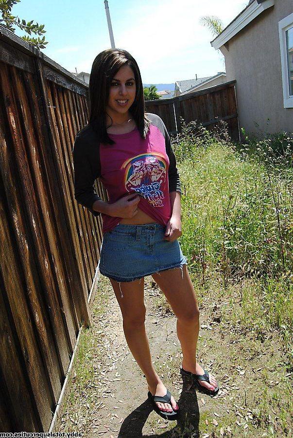 20P Pictures of teen star Abby giving you little flashes outside