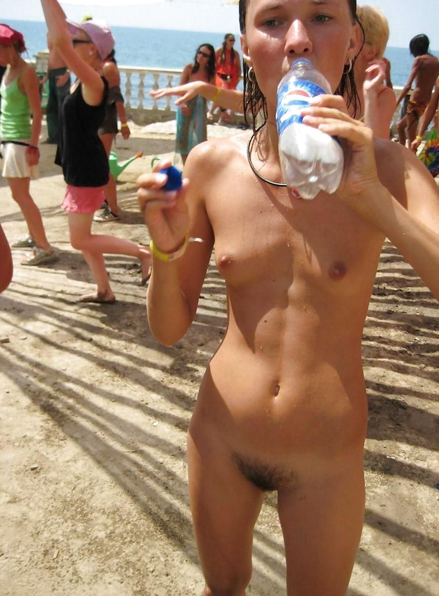 25P (TTL) beach bitches 2